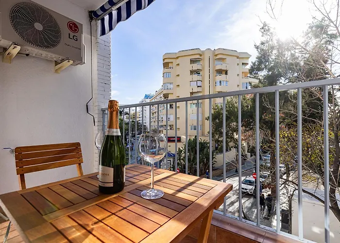 Stunning 1 Bedroom In Centre דירה מארבלה