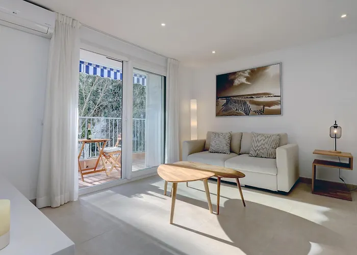 Stunning 1 Bedroom In Centre * מארבלה