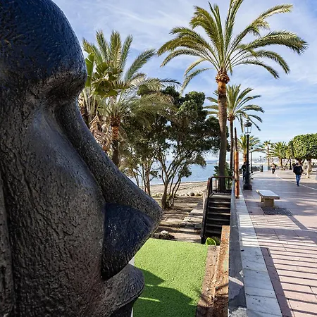 Stunning Apartment In Marbella Centre By The Sea!